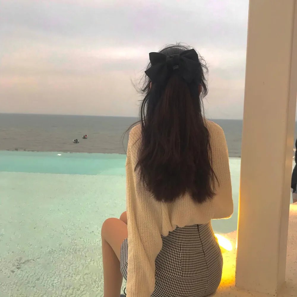 由内而外海报
